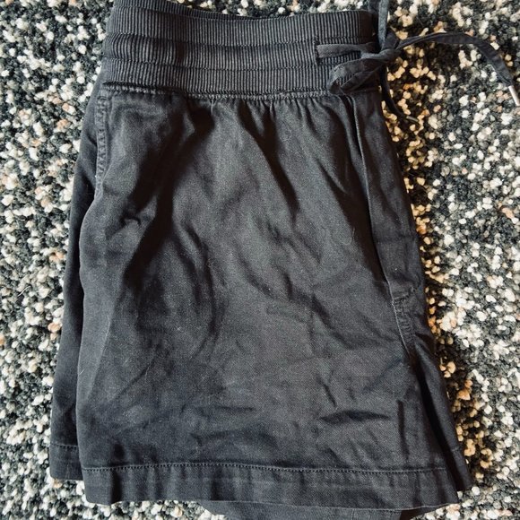 GAP Pull On Shorts in Black - Picture 5 of 7